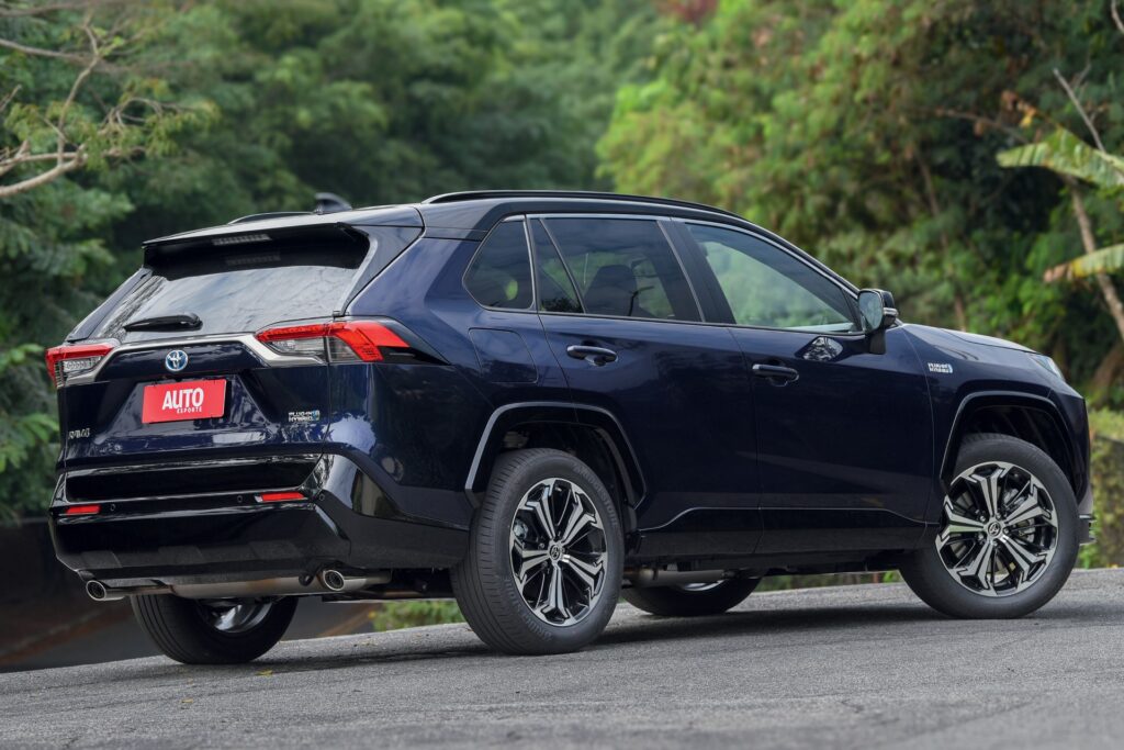 6 versões usadas dos SUVs Honda CR-V e Toyota RAV4