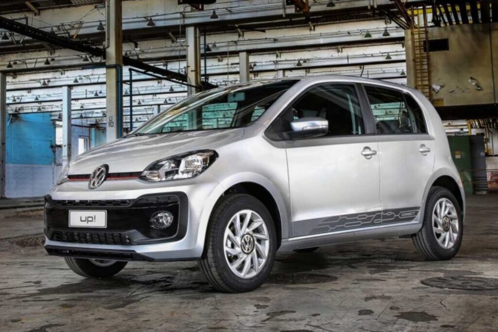 5 carros usados compactos e econômicos para solteiros