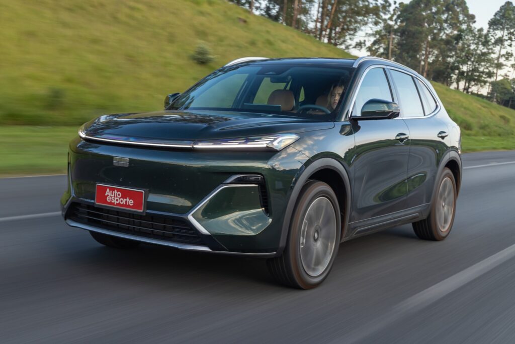 Geely EX5 EM-i: teste mostra autonomia real do SUV híbrido