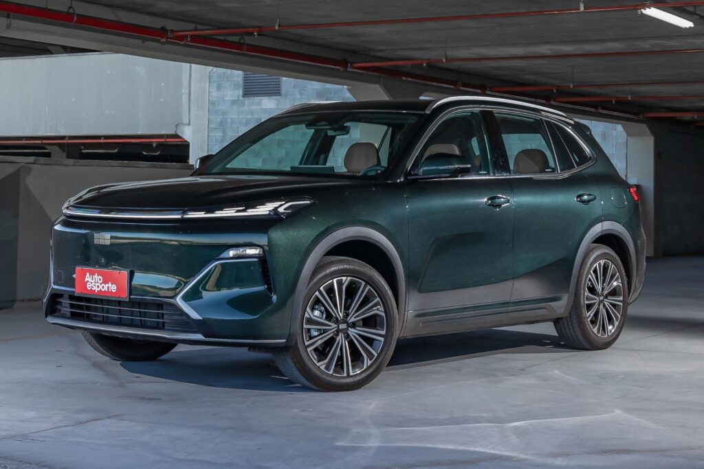 Renault híbrido Brasil: Geely EX5 pode dar origem a novo SUV