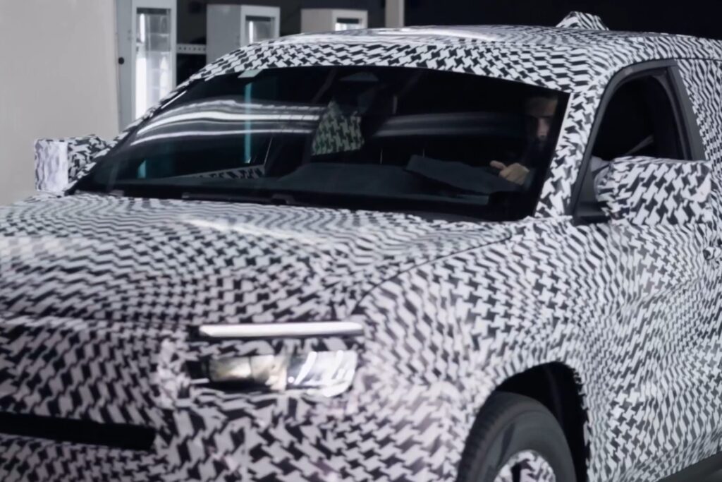 Jeep Avenger começa a ser produzido no Brasil; veja o SUV de entrada