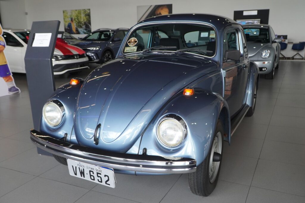 Fusca 0 km guardado 40 anos é relíquia polêmica