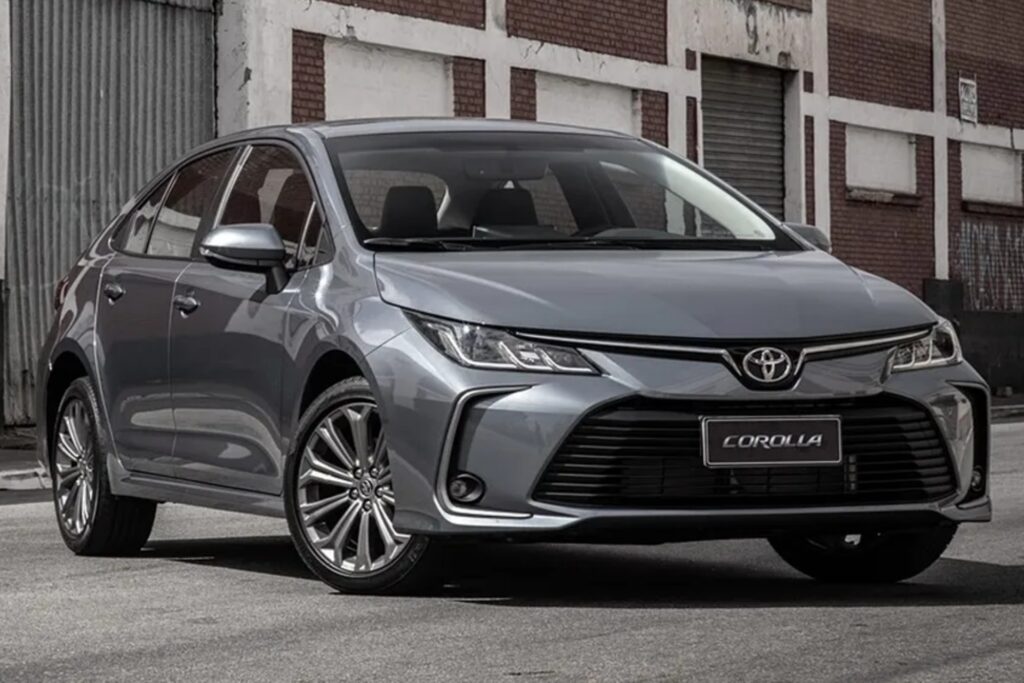 Toyota Corolla usado: 3 opções confiáveis do sedã