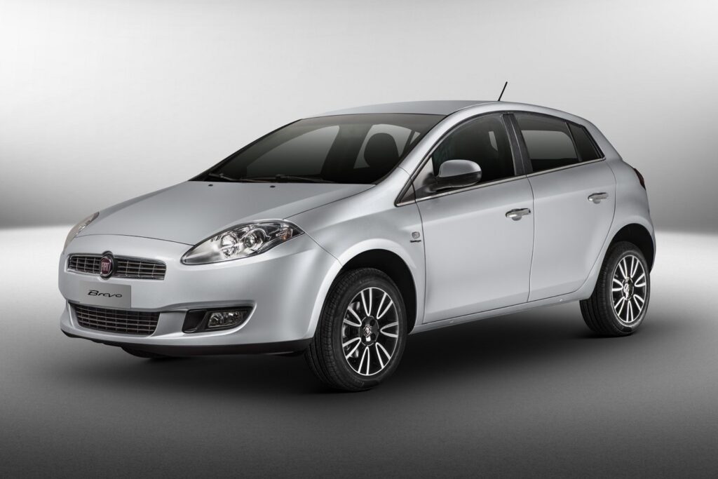 Fiat Bravo usado: 4 versões do hatch estiloso por até R$ 50 mil