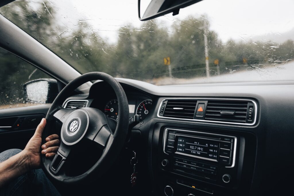 5 rádios Bluetooth para carro a partir de R$ 50