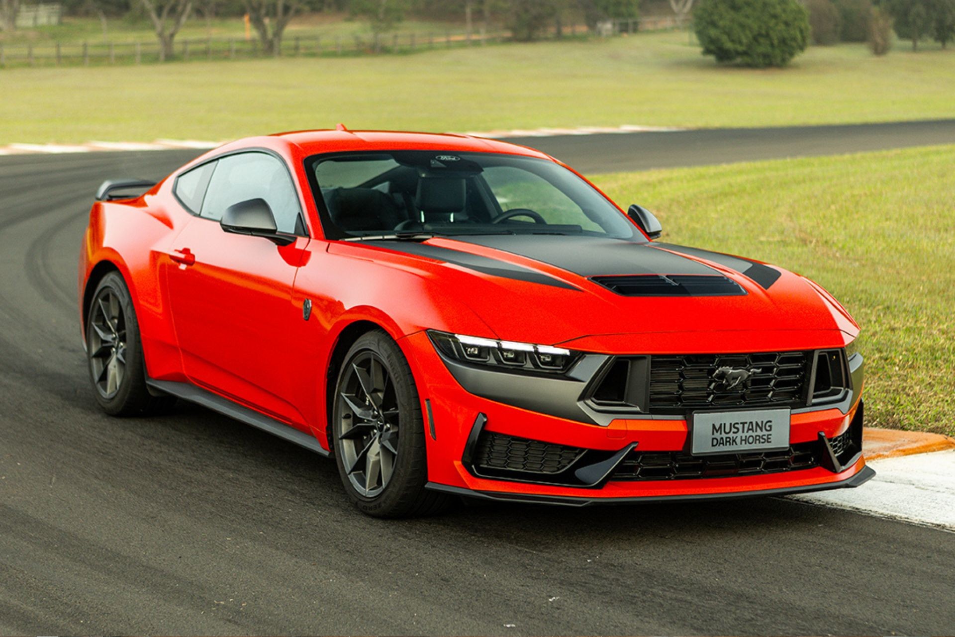 Ford Mustang sedã: cupê pode ganhar versão de quatro portas