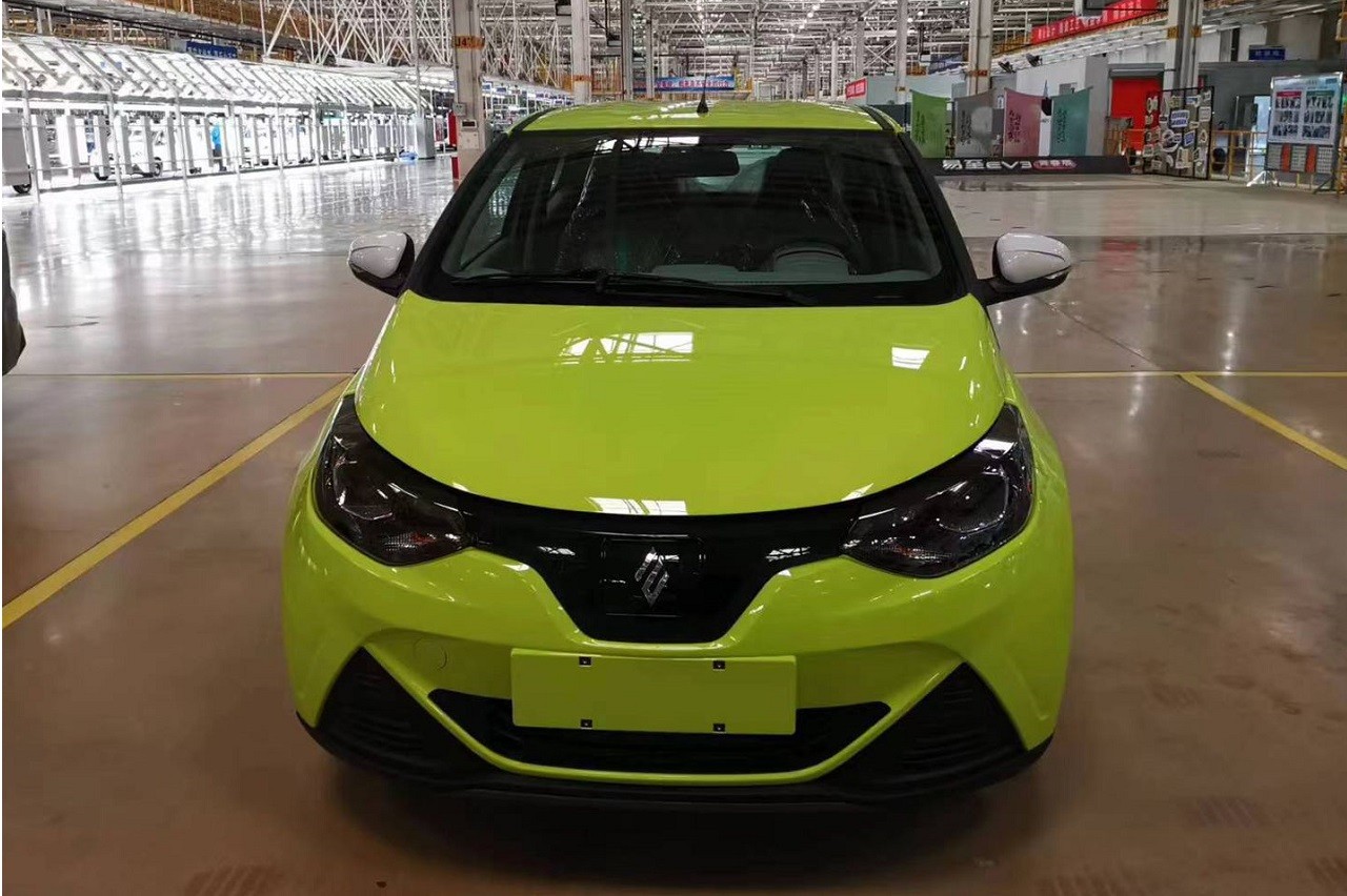Emova Urban é o carro elétrico mais barato do Brasil por R$ 99.990