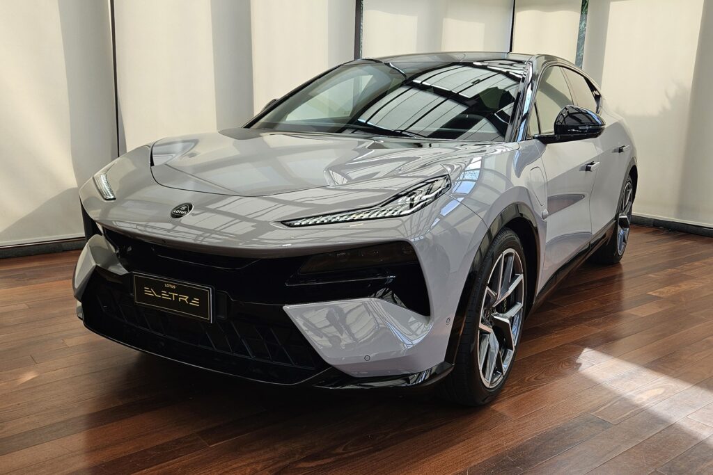 Lotus no Brasil: marca da 1ª vitória de Senna chega ao país