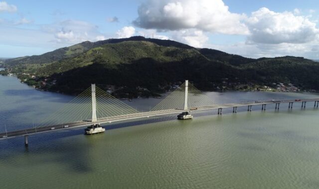 Ponte Anita Garibaldi interditada: desvio continua em Laguna