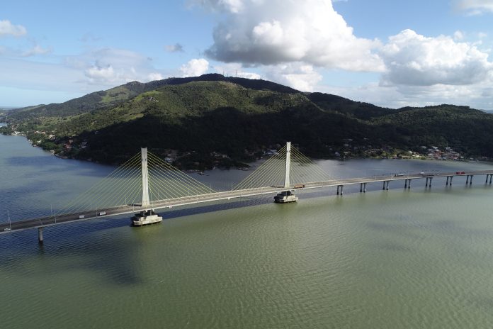 Ponte Anita Garibaldi interditada: desvio continua em Laguna