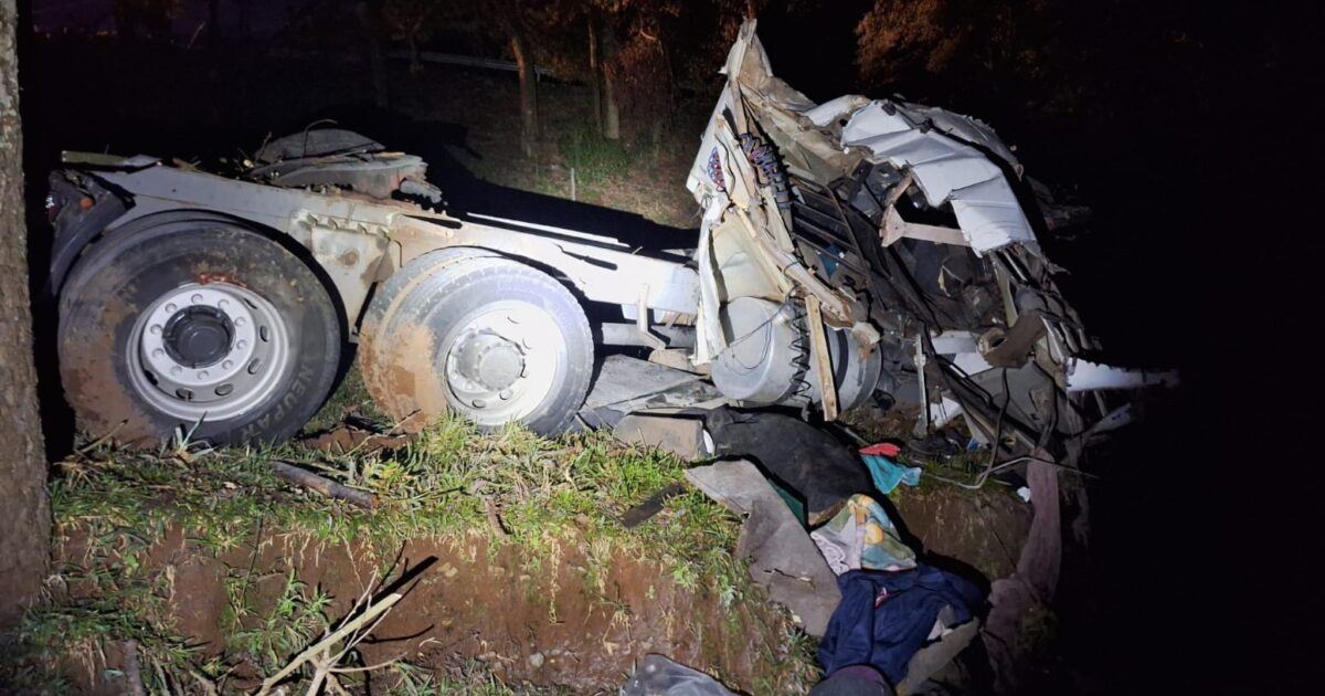 Caminhoneiro morre em capotamento na SC-355 em Iomerê