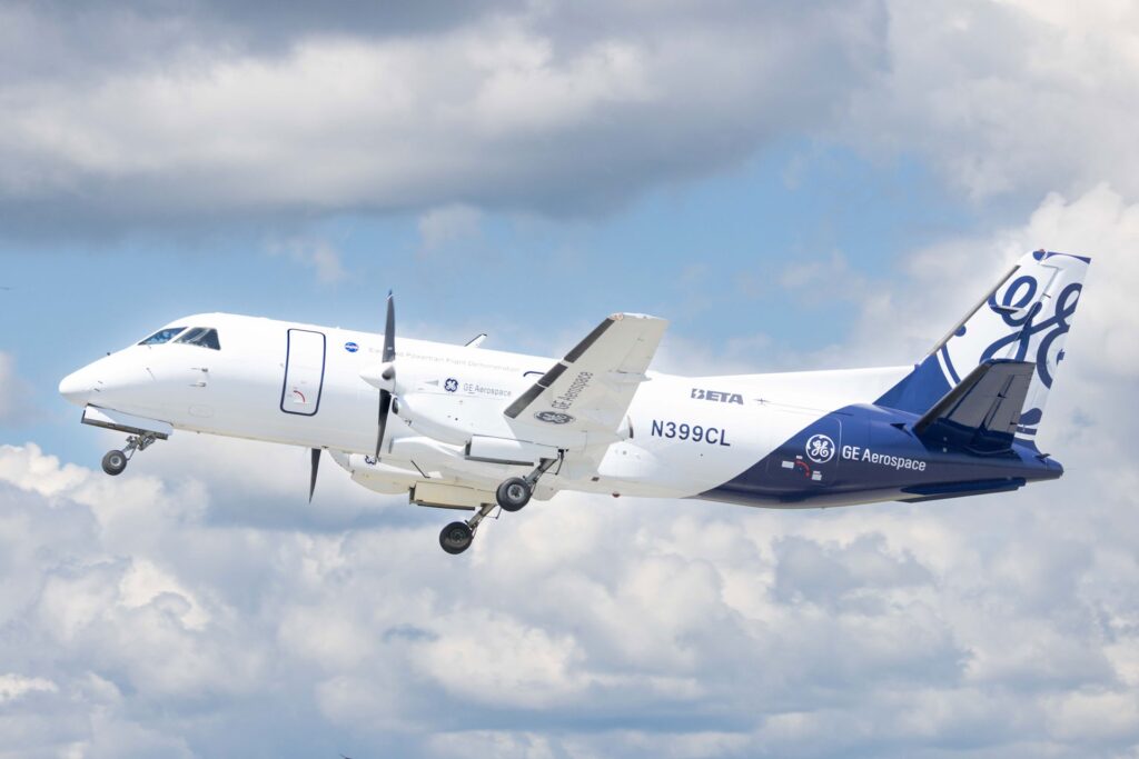 Como funciona o novo avião híbrido de passageiros em testes