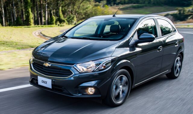 5 carros usados econômicos na estrada a partir de R$ 45 mil