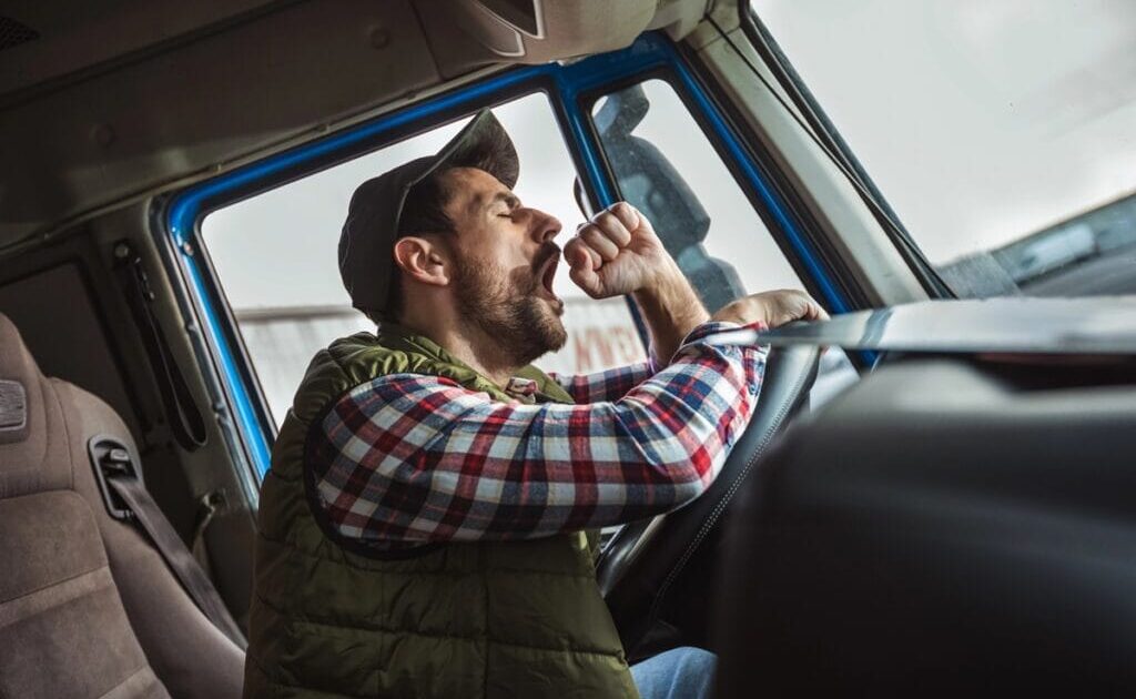 OMS: cansaço ao volante tem risco similar ao do álcool