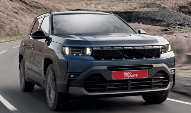 Jeep Compass 2025 híbrido cresce e mira SUVs chineses