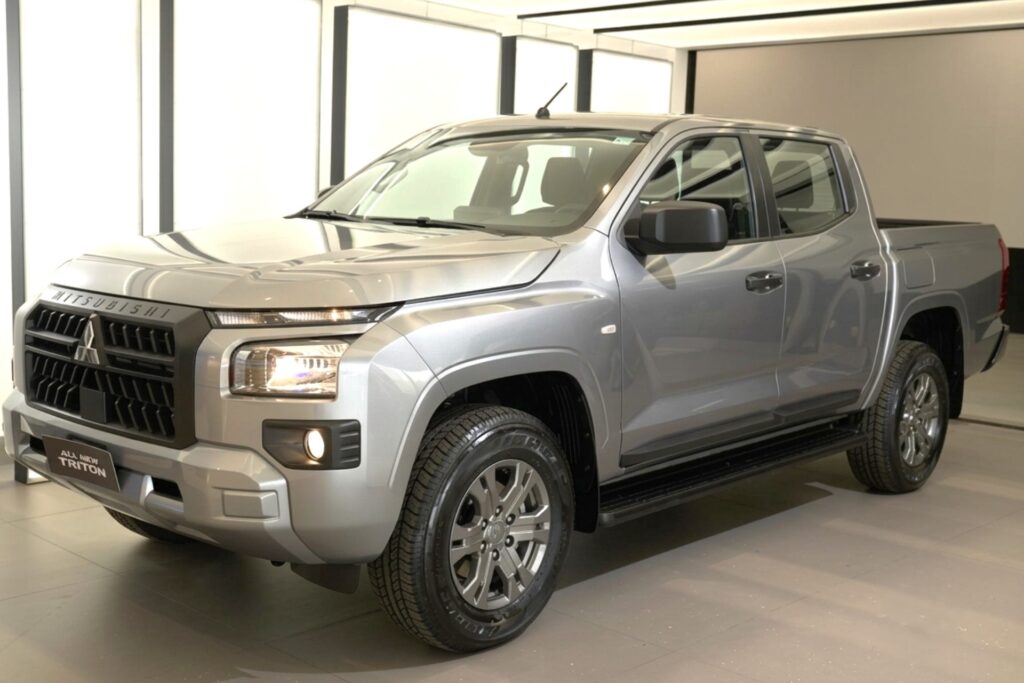 Com desconto de R$ 25 mil, Mitsubishi Triton atinge preço de Toro