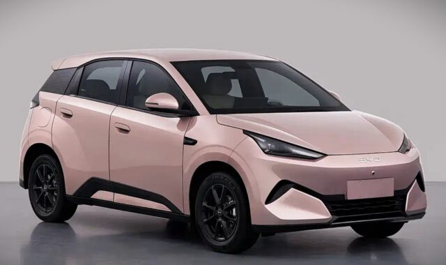 BYD Dolphin Mini 2025 chega ao Brasil para rivalizar com Geely EX2