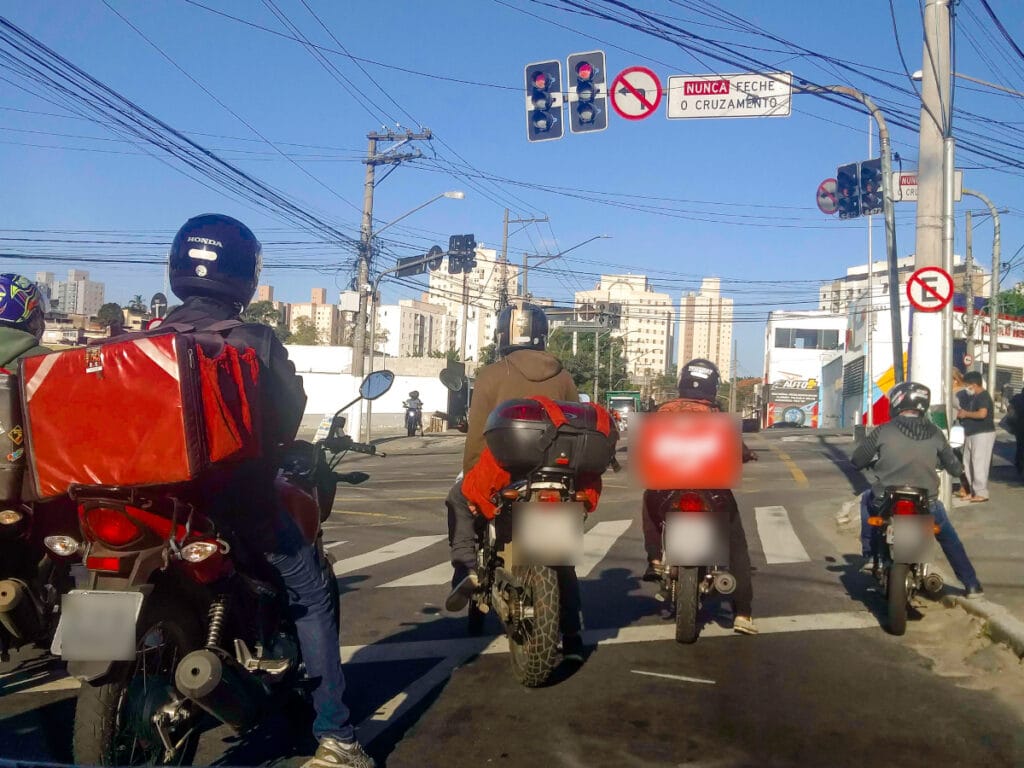 Motos mudam perfil das mortes no trânsito no Brasil, aponta Atlas