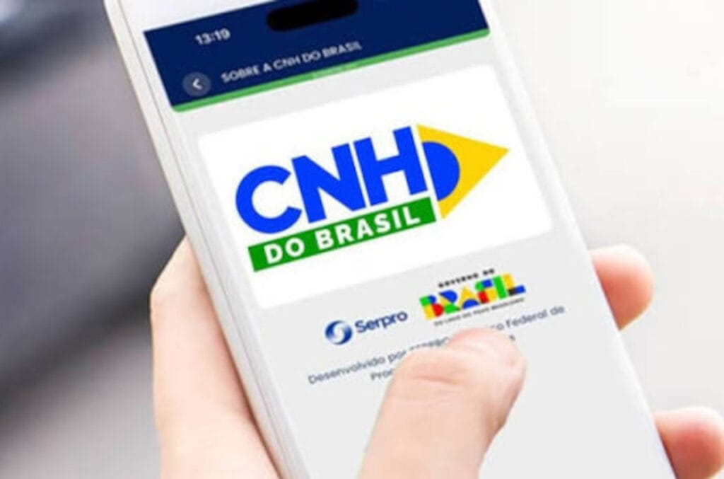 Renovação da CNH no Paraná é suspensa; entenda o motivo