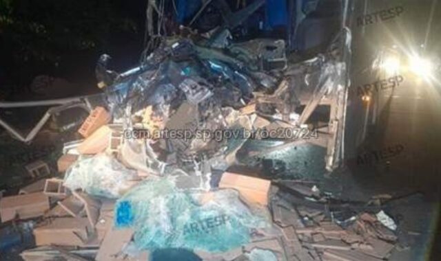 Acidente de ônibus em Araraquara mata motorista em colisão
