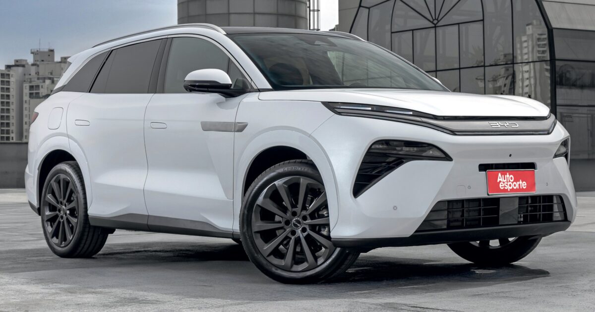 BYD Atto 8: SUV híbrido plug-in de 7 lugares custa R$ 399.990