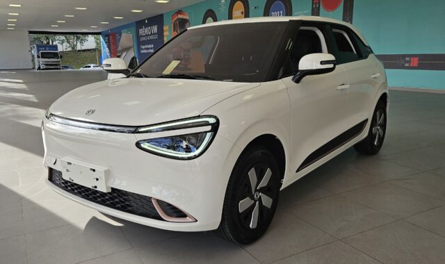 DFM Box traz porta de carro de luxo e mensagem motivacional