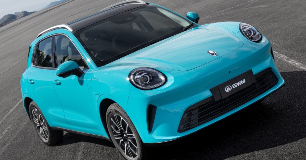 GWM Ora 03 vs Ora 5: compare os elétricos chineses