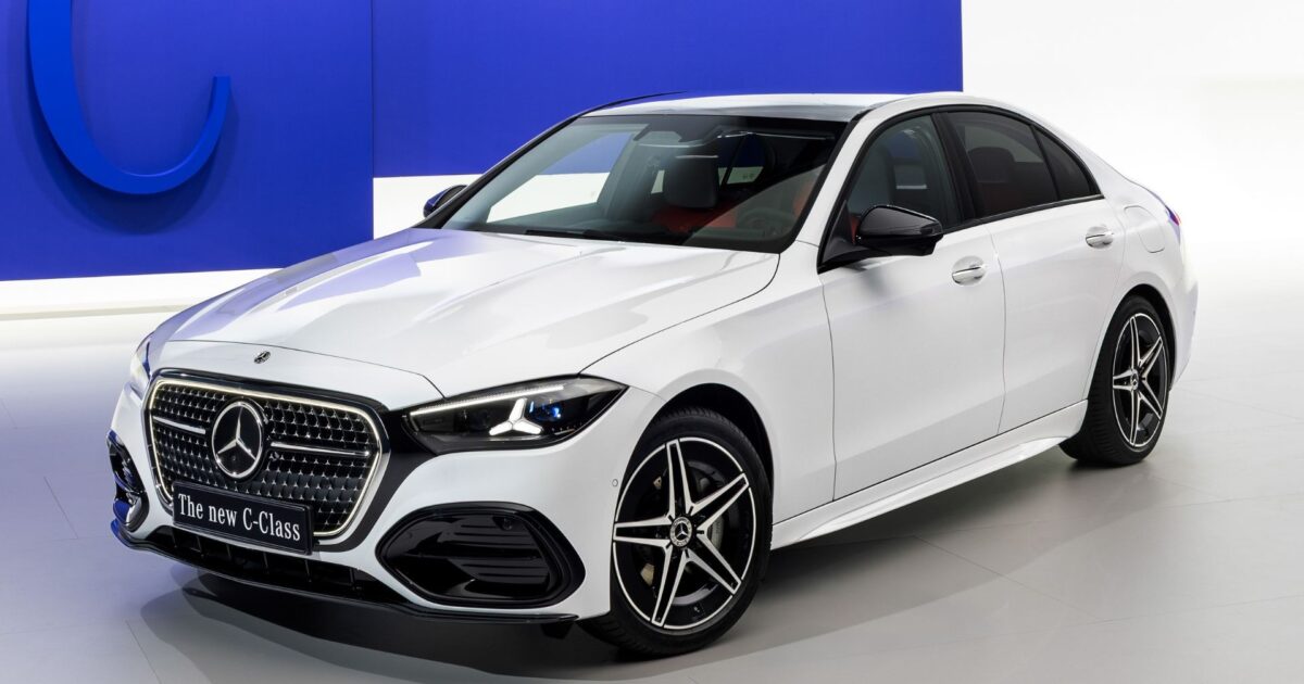 Mercedes Classe C 2025: motores e IA com ChatGPT e Google