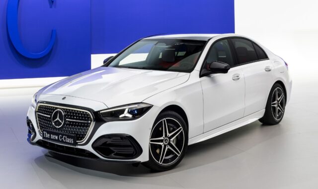 Mercedes Classe C 2025: motores e IA com ChatGPT e Google