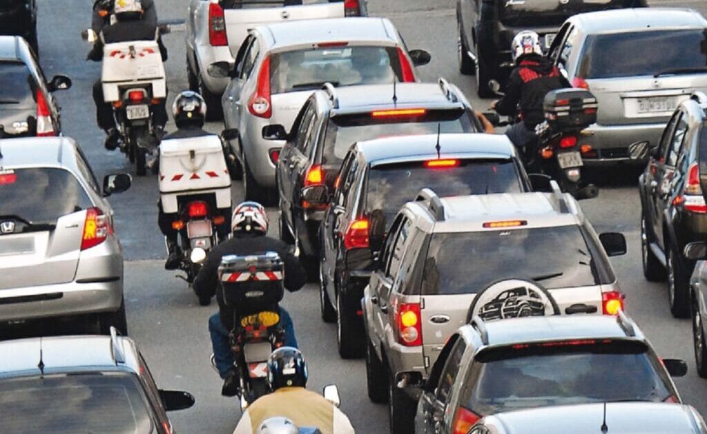 Mortes de motociclistas em SP batem recorde e acendem alerta nacional