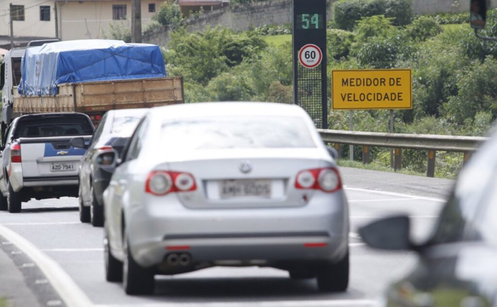 Radares em rodovias paranaenses: 53 equipamentos previstos