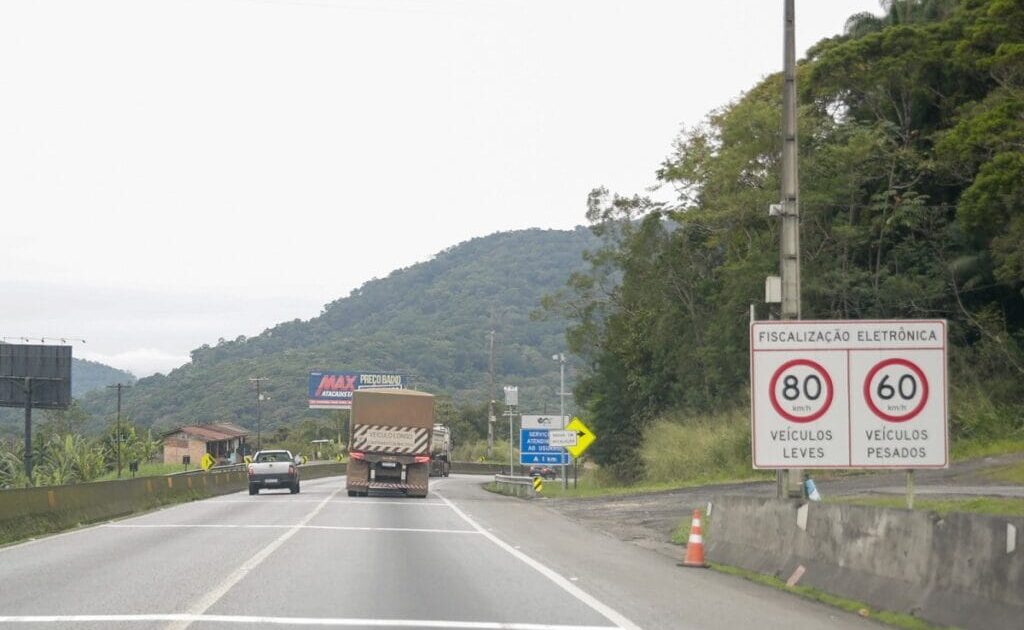 Radares em rodovias do Paraná reduzem acidentes em até 100%