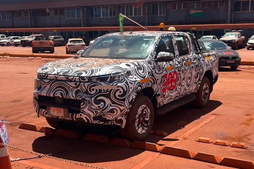 Toyota Hilux elétrica chega ao Brasil antes da estreia em 2027
