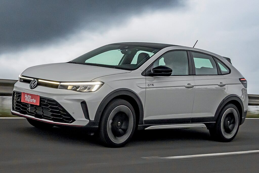 Volkswagen Nivus usado: compare com Fiat Fastback em 4 versões