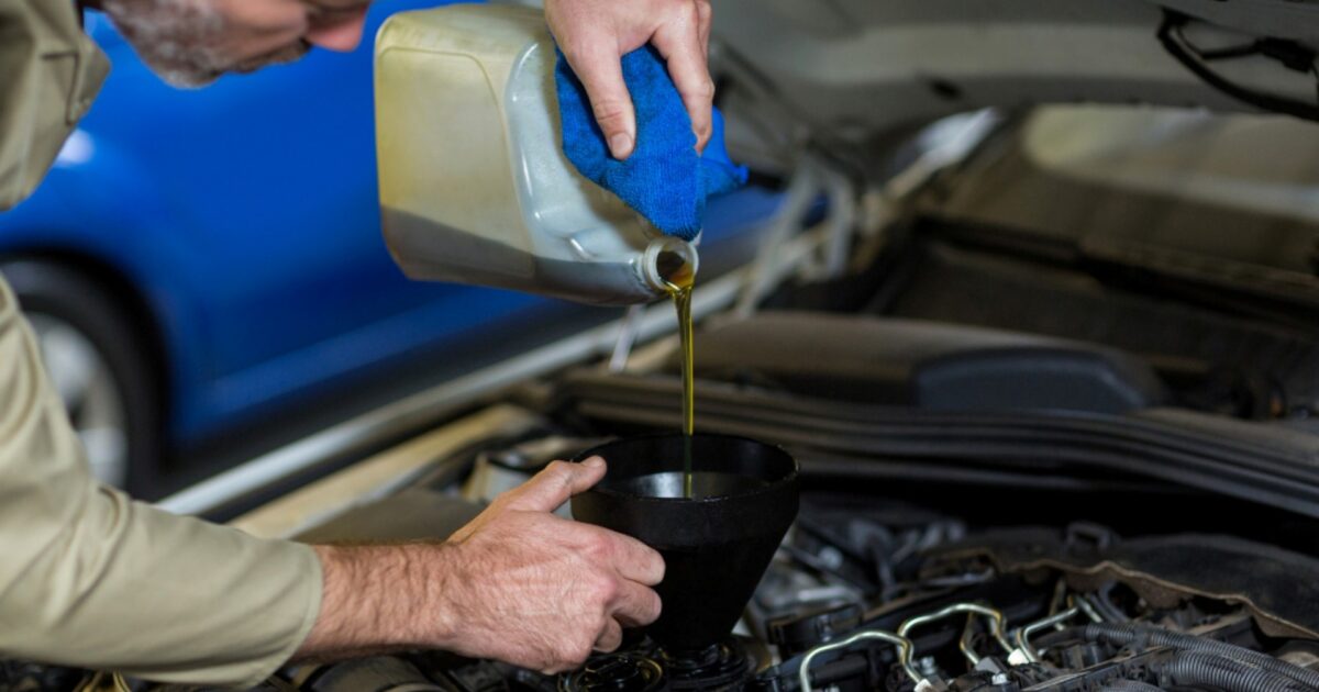 4 óleos lubrificantes automotivos que preservam o motor