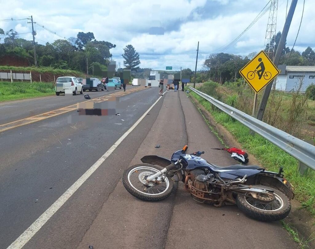 Acidente na SC-480 em Chapecó mata motociclista em colisão