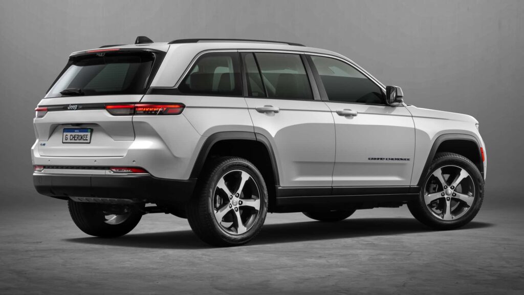 Recall de Jeep Cherokee e Grand Cherokee por falhas graves
