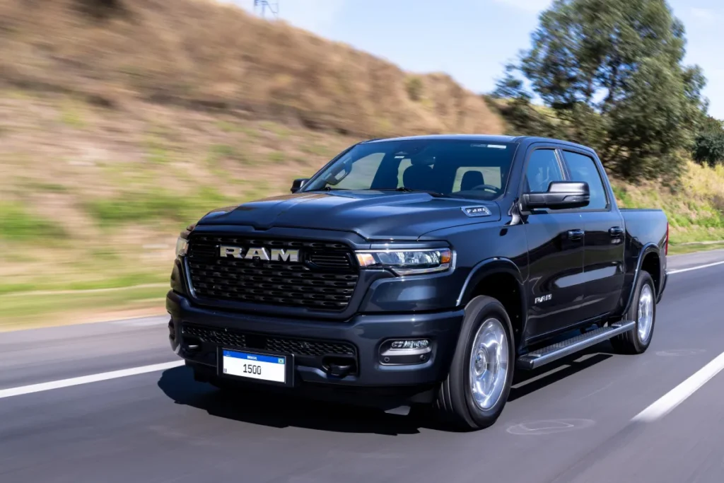Recall Jeep RAM: 7,2 mil veículos por risco de incêndio