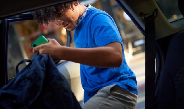 Uber para adolescentes ganha vídeo ao vivo para responsáveis