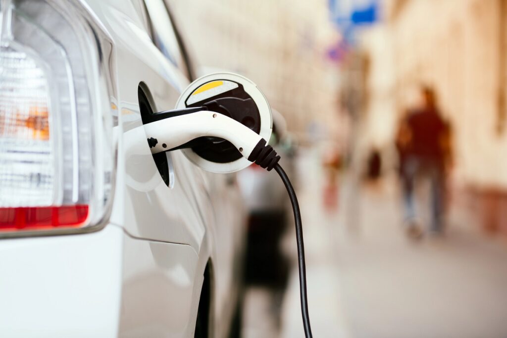 Segurança em carros elétricos: cuidados para motoristas