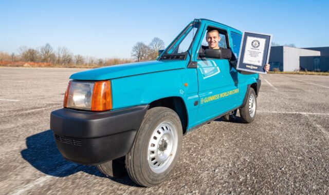 Carro mais estreito do mundo entra para o Guinness