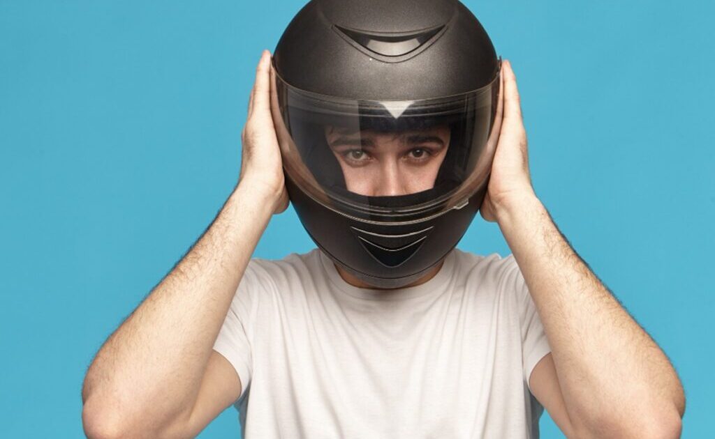 Como evitar bactérias no capacete: guia prático