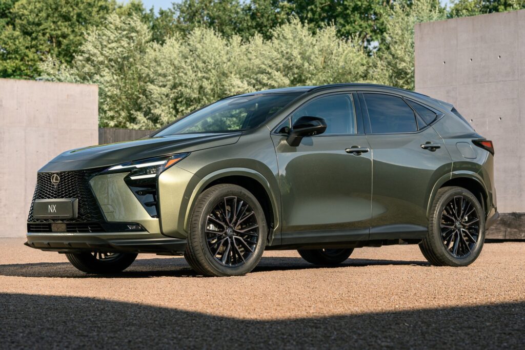 Lexus NX 2027 estreia painel inédito e ajustes de Nürburgring