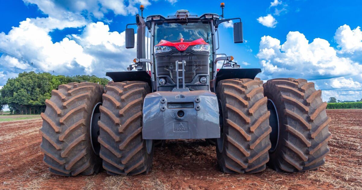 Massey Ferguson 9S: trator de 425 cv e 8 rodas