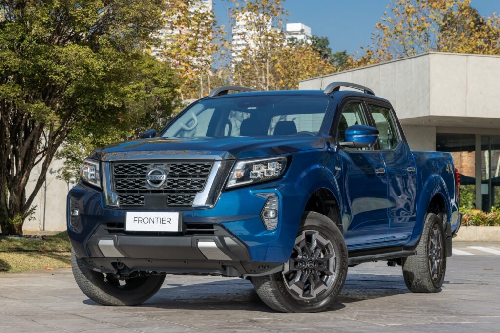 Nissan Frontier usada: 4 versões a partir de R$ 95 mil