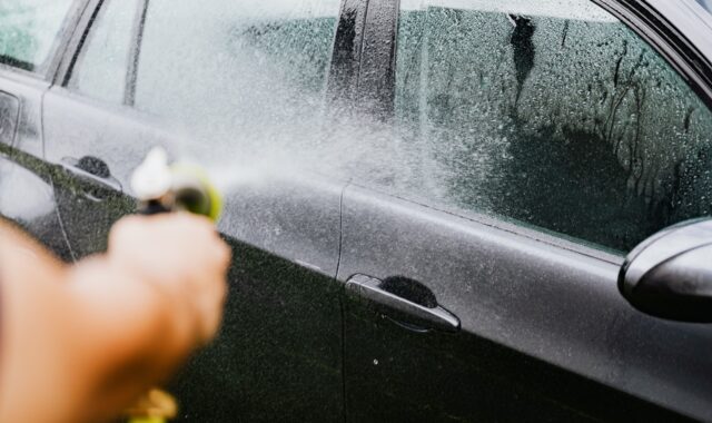 4 limpadores de vidro automotivo baratos para dirigir
