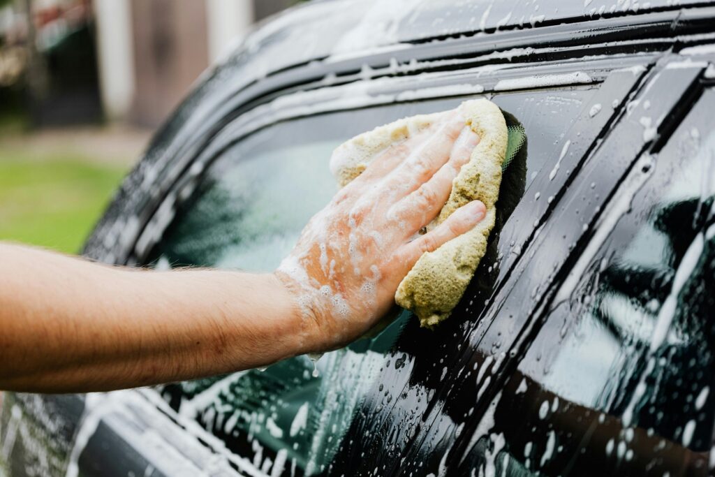 4 detergentes automotivos para sujeiras difíceis