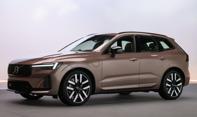 Volvo XC60 híbrido ganha mais autonomia