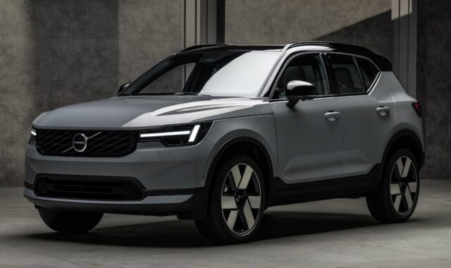 Volvo XC40 2025 ganha visual e tecnologia renovados