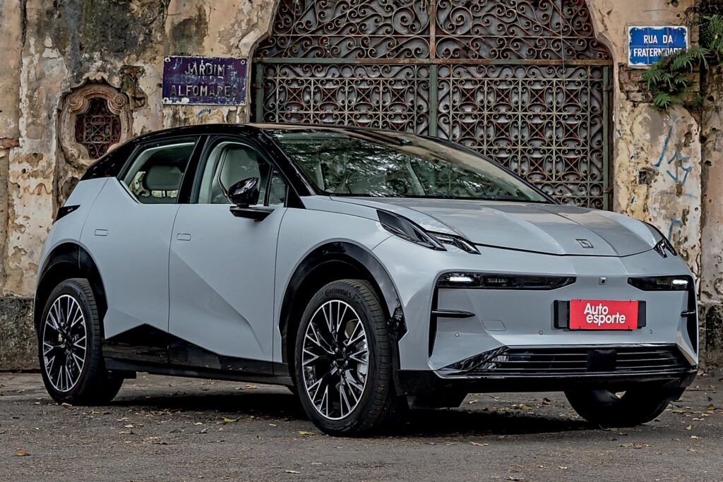 É permitido vender carro zero km de ano anterior? Veja a lei